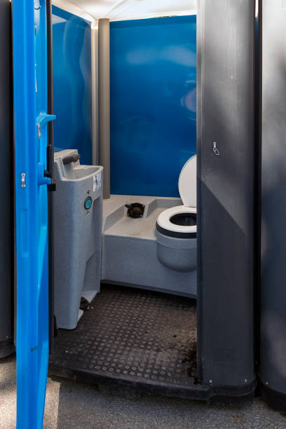 Best Luxury portable toilet rental  in Virginia, IL
