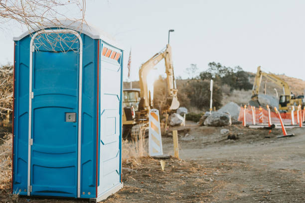 Porta potty delivery and setup in Virginia, IL